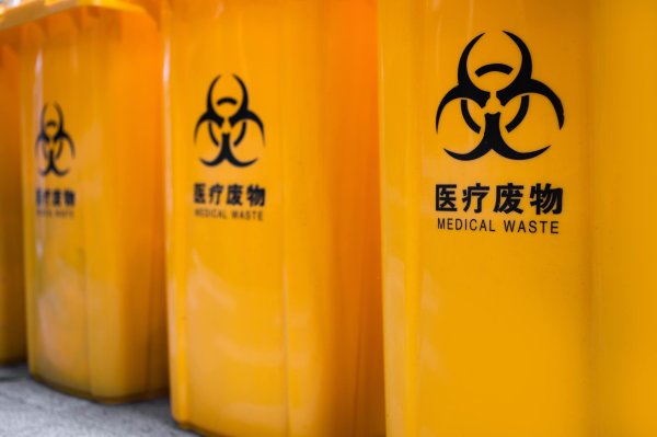 牛达人 两起官司背后, 超大城市面临万吨医疗废物处置难题